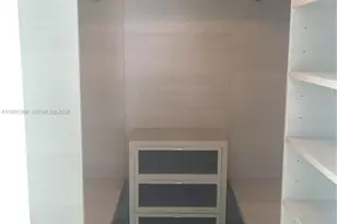 68 SE 6th St, Miami, FL 33131 - Photo 13