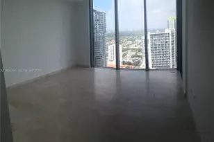 68 SE 6th St, Miami, FL 33131 - Photo 5