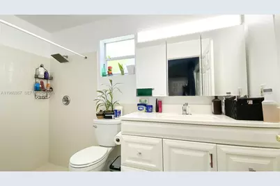 7105 NW 73rd Ave, Tamarac, FL 33321 - Photo 19