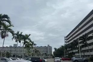 1750 NE 191st St, Miami, FL 33179 - Photo 5