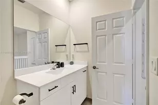 11135 W 32nd Ln, Hialeah, FL 33018 - Photo 27