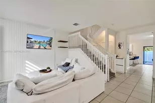 11135 W 32nd Ln, Hialeah, FL 33018 - Photo 5