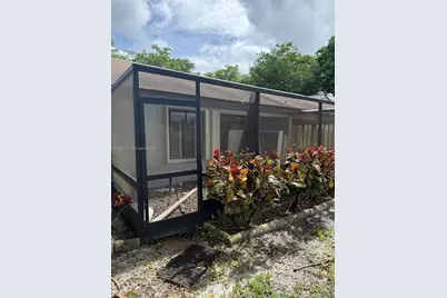 5223 Gate Lake Rd #5223, Tamarac, FL 33319 - Photo 11