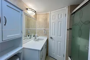 4255 N University Dr, Sunrise, FL 33351 - Photo 15