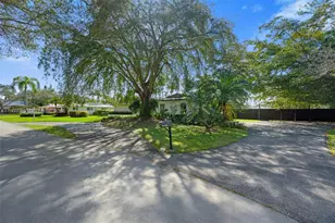 8330 SW 171st St, Palmetto Bay, FL 33157 - Photo 39