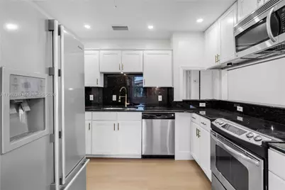 1320 N Andrews Ave, Fort Lauderdale, FL 33304 - Photo 9