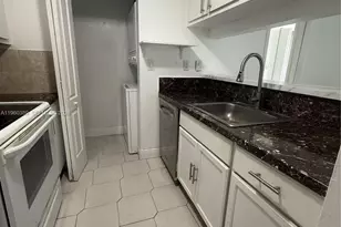 15470 SW 82nd Ln, Miami, FL 33193 - Photo 5