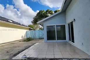 9711 SW 57th St, Cooper City, FL 33328 - Photo 17