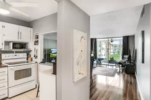 2741 N Pine Island Rd, Sunrise, FL 33322 - Photo 17