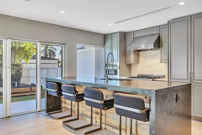 750 Harrison St, Hollywood, FL 33019 - Photo 33