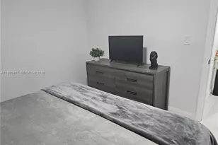 1831 NE 56th St, Fort Lauderdale, FL 33308 - Photo 3