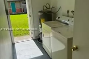 2796A NW 88th St, Miami, FL 33147 - Photo 3