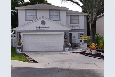 110 E Riverbend Dr, Sunrise, FL 33326 - Photo 11