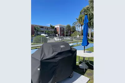 [Address not provided], Hallandale Beach, FL 33009 - Photo 19