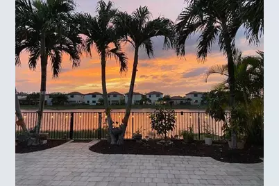 132 NE 26th Ave, Homestead, FL 33033 - Photo 5