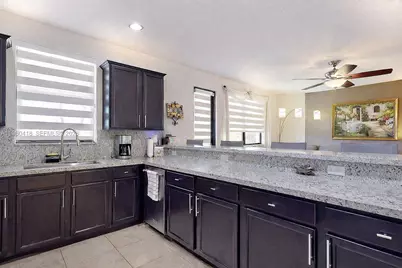 132 NE 26th Ave, Homestead, FL 33033 - Photo 17