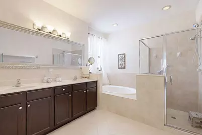 132 NE 26th Ave, Homestead, FL 33033 - Photo 33