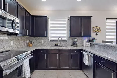 132 NE 26th Ave, Homestead, FL 33033 - Photo 19