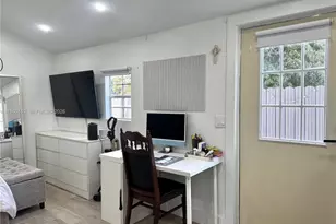 10800 NW 22nd Ct, Miami, FL 33167 - Photo 5