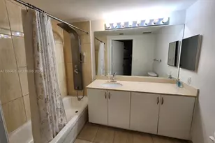 1750 N Bayshore Dr, Miami, FL 33132 - Photo 9