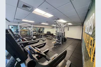 1750 N Bayshore Dr #2407, Miami, FL 33132 - Photo 11