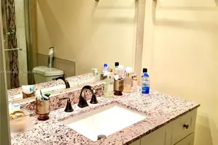 319 NE 14th Ave, Hallandale Beach, FL 33009 - Photo 19