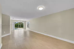 13377 NW 7th St, Plantation, FL 33325 - Photo 11