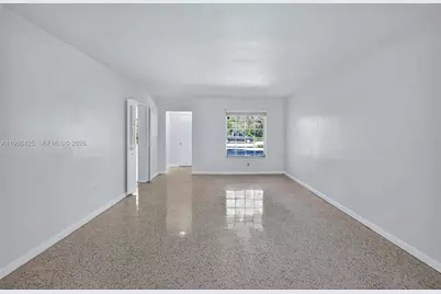 5210 SW 72nd St, Miami, FL 33143 - Photo 5