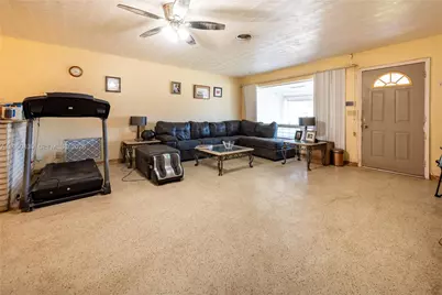 600 SW 11th Ave, Hallandale Beach, FL 33009 - Photo 5