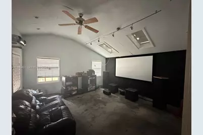 1568 NE 35th St, Oakland Park, FL 33334 - Photo 11