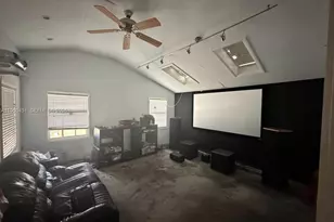 1568 NE 35th St, Oakland Park, FL 33334 - Photo 11