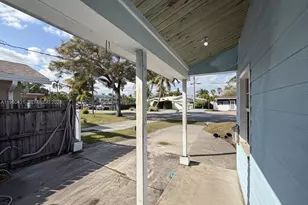 1568 NE 35th St, Oakland Park, FL 33334 - Photo 7