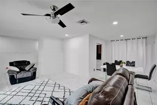 9607 NW 81st St, Tamarac, FL 33321 - Photo 21