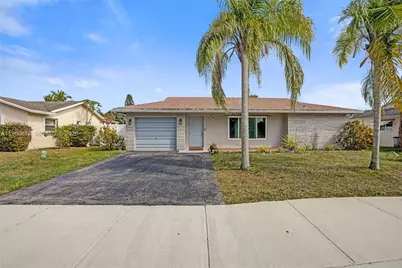 9607 NW 81st St, Tamarac, FL 33321 - Photo 1