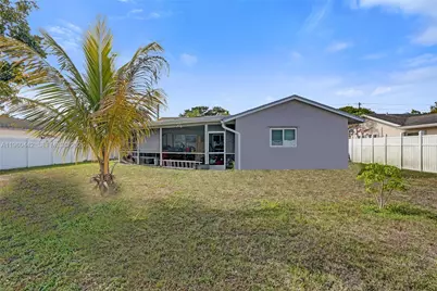 9607 NW 81st St, Tamarac, FL 33321 - Photo 45