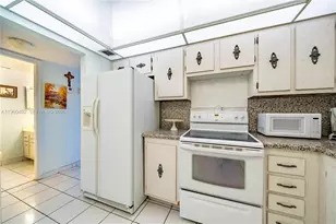 3800 S Ocean Dr, Hollywood, FL 33019 - Photo 13