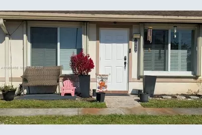 8069 SW 19th Ct, Davie, FL 33324 - Photo 1