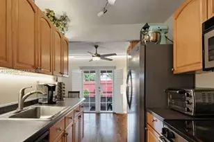 8069 SW 19th Ct, Davie, FL 33324 - Photo 5