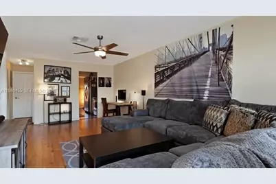 8069 SW 19th Ct, Davie, FL 33324 - Photo 3