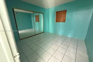 1555 W 44th Pl, Hialeah, FL 33012 - Photo 11