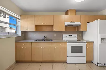 3072 NW 14th St #2, Miami, FL 33125 - Photo 5
