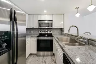 1900 Sunset Harbour Dr, Miami Beach, FL 33139 - Photo 15