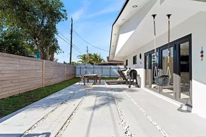 6246 SW 10th St, West Miami, FL 33144 - Photo 27