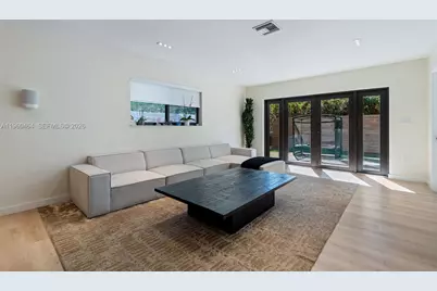 6246 SW 10th St, West Miami, FL 33144 - Photo 11