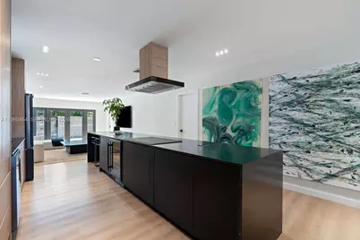 6246 SW 10th St, West Miami, FL 33144 - Photo 7