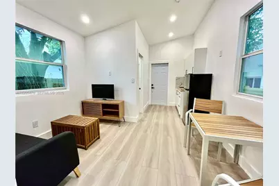 6241 NW Miami Pl, Miami, FL 33150 - Photo 19