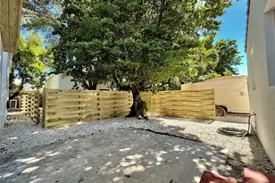 6241 NW Miami Pl, Miami, FL 33150 - Photo 25