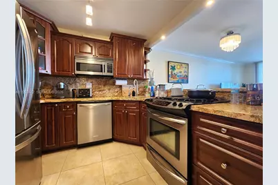 [Address not provided], Hallandale Beach, FL 33009 - Photo 11