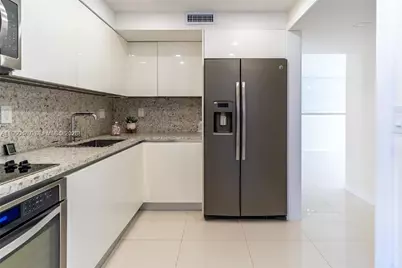 6830 Indian Creek Dr #8E, Miami Beach, FL 33141 - Photo 11