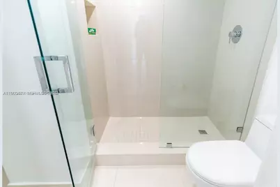 6830 Indian Creek Dr #8E, Miami Beach, FL 33141 - Photo 21